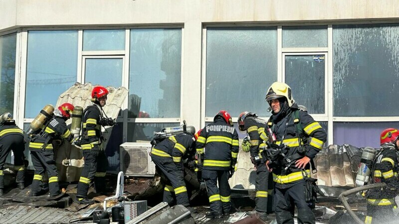 incendiu virtutii, pompieri, isu bucuresti