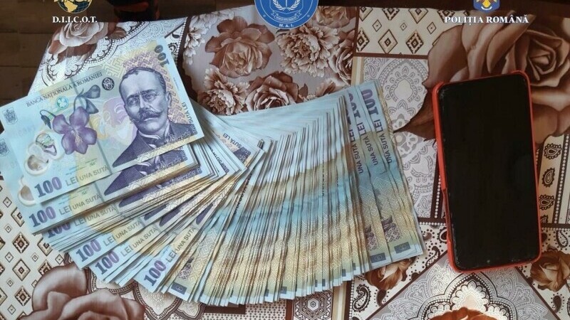 ​Un poliţist din Dâmboviţa, cercetat pentru trafic de droguri