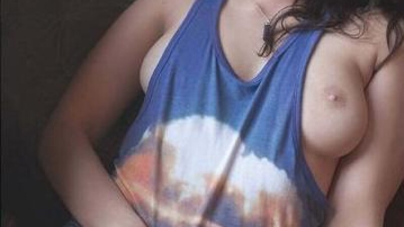 Daisy Lowe