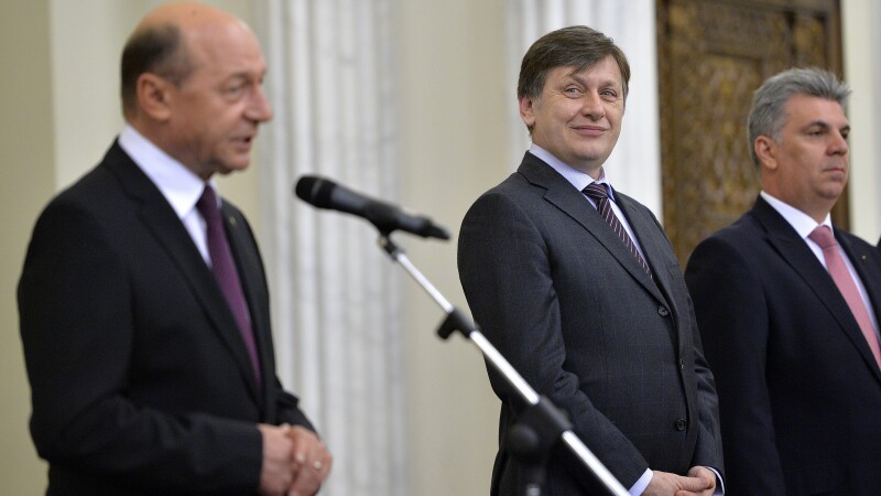 Traian Basescu, Crin Antonescu