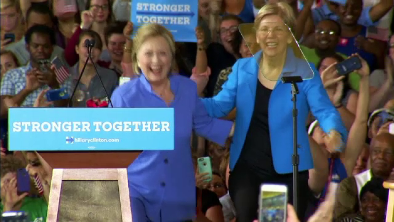 Hillary Clinton si Elisabeth Warren