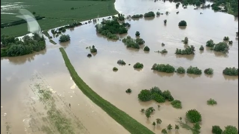 Cele mai grave inundații din ultimii 200 de ani. Multe familii şi-au salvat doar câinele