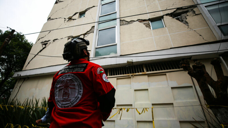 Morți și răniți în urma unui cutremur uriaș în Mexic. S-a emis alertă de tsunami
