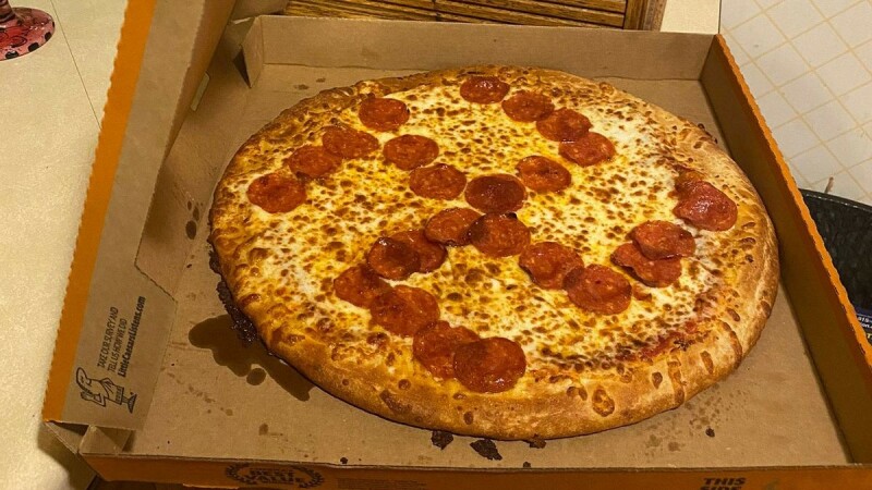 pizza svastica