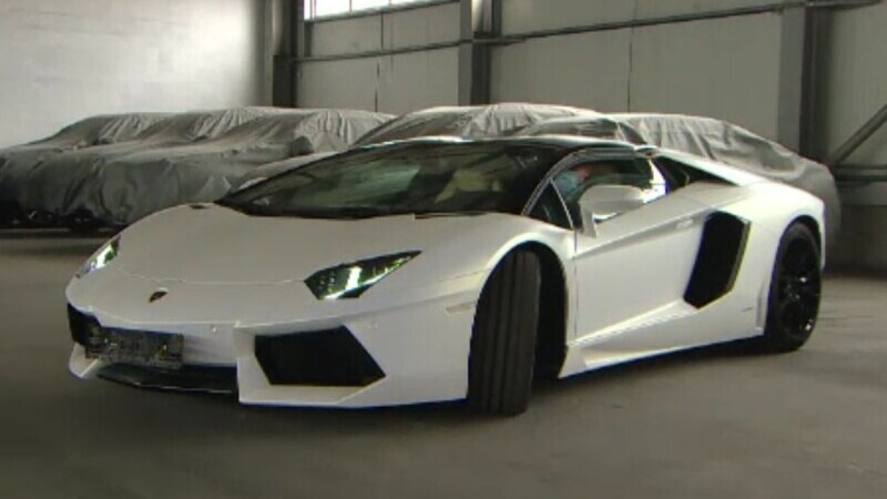 S-a vândut la licitație un Lamborghini Aventador confiscat de la un proxenet. Statul a obținut peste un milion de lei
