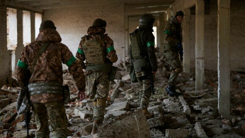 militari ucrainieni