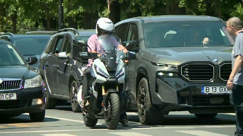 motociclist, trafic