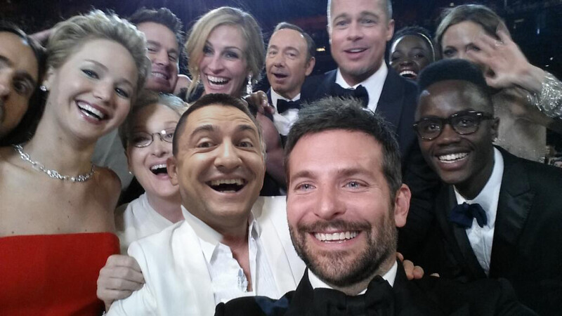 Selfie cu George Buhnici la Oscar 2014