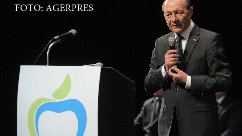 Presedintele PMP, Traian Basescu, participa la lansarea candidatilor PMP la alegerile locale, la Iasi.