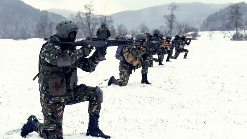 Militarii plutonului cercetare din cadrul Batalionului 307 Infanterie Marină au executat tabăra de instrucție la munte pe timp de iarnă
