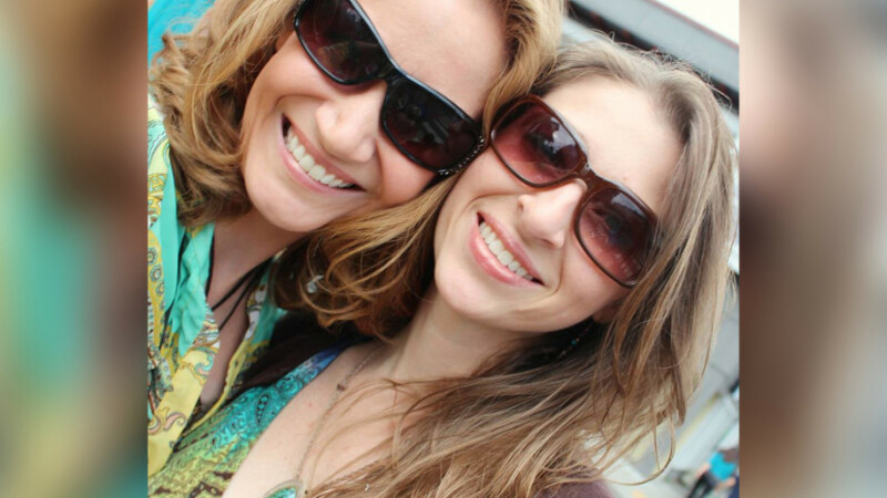 Jennifer, Sarah Hart