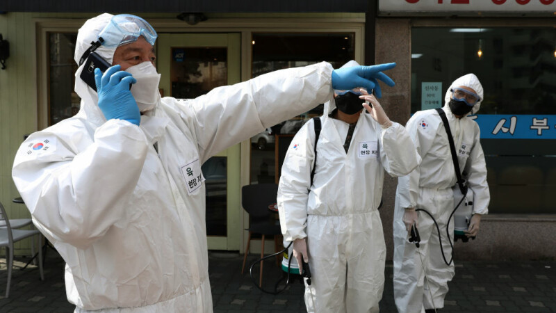 Coreea de Sud anunță depășirea pragului critic al epidemiei de coronavirus