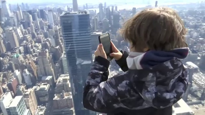 Panoramă spectaculoasă a orașului New York, din vârful unui zgârie-nori de 105 etaje