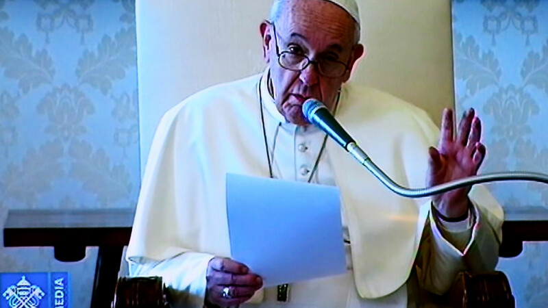Papa Francisc spune că izolarea în case este o şansă pentru redescoperirea vieţii de familie