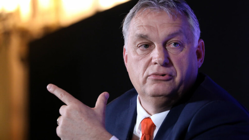 Viktor Orban își conferă puteri aproape nelimitate într-o stare de urgenţă pe o perioadă nedeterminată