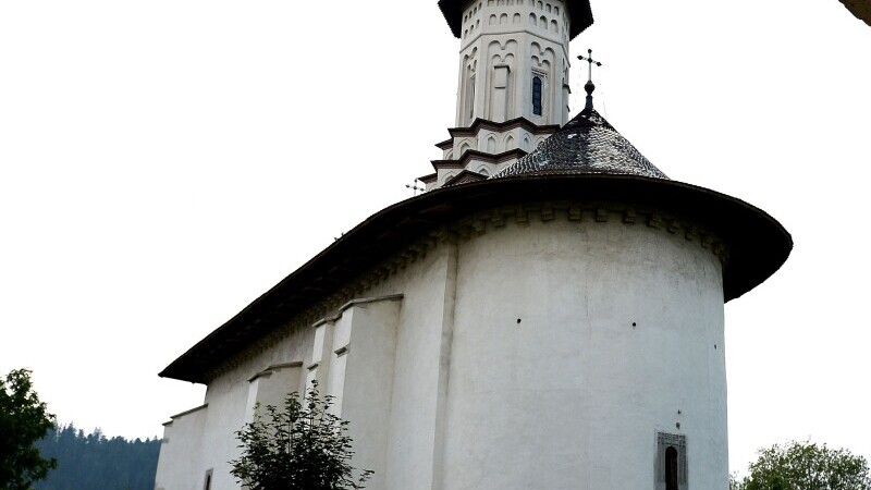 Primul stareț la Mânăstirea Solca, după 236 de ani. Fusese închisă de habsburgi