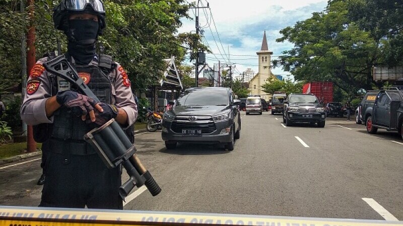 Atac sinucigaș cu bombă în apropierea unei catedrale din Indonezia. Mai mulți răniți