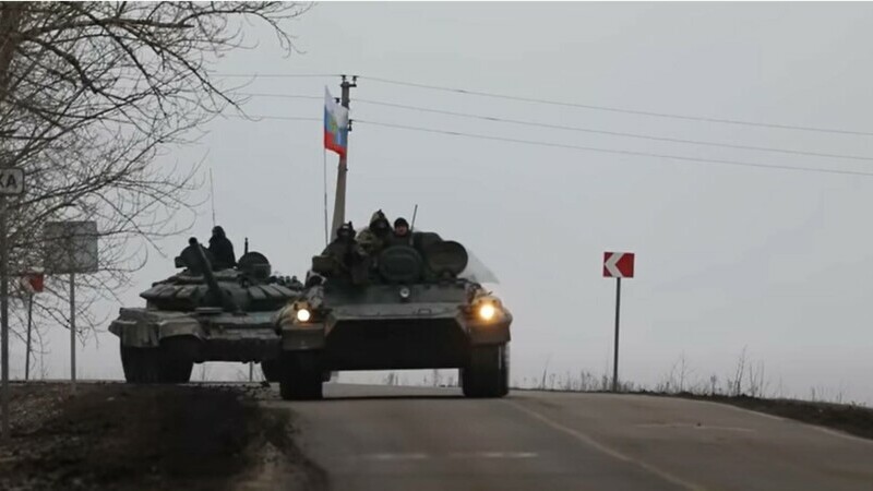 Rusia prezintă pe muzică intrarea tancurilor sale în Cernobîl. ”Calea mea, viața mea, Sparta mea, steagul meu” VIDEO