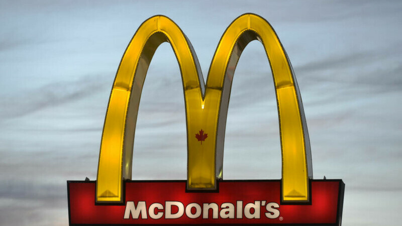 McDonald's închide temporar 850 de restaurante din Rusia