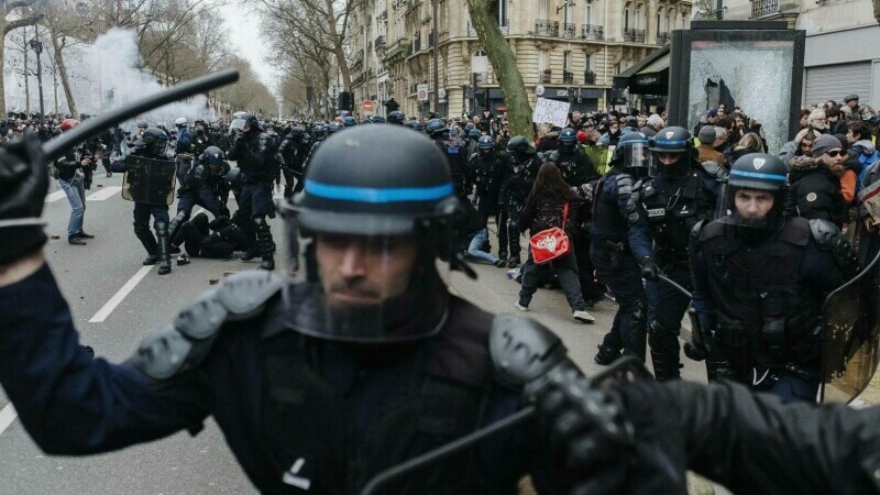 Încă un weekend cu proteste masive în Franța. Sindicaliștii vorbesc de peste un milion de manifestanți