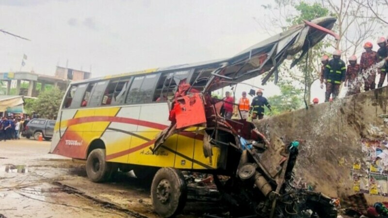 accident autobuz