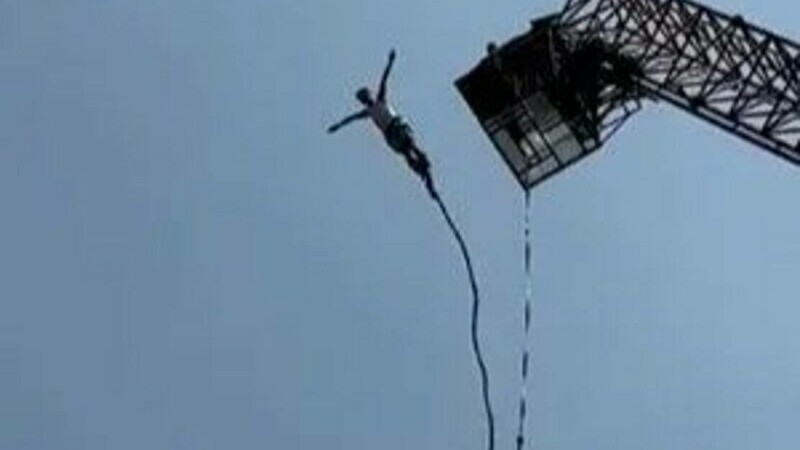 bungee jumping