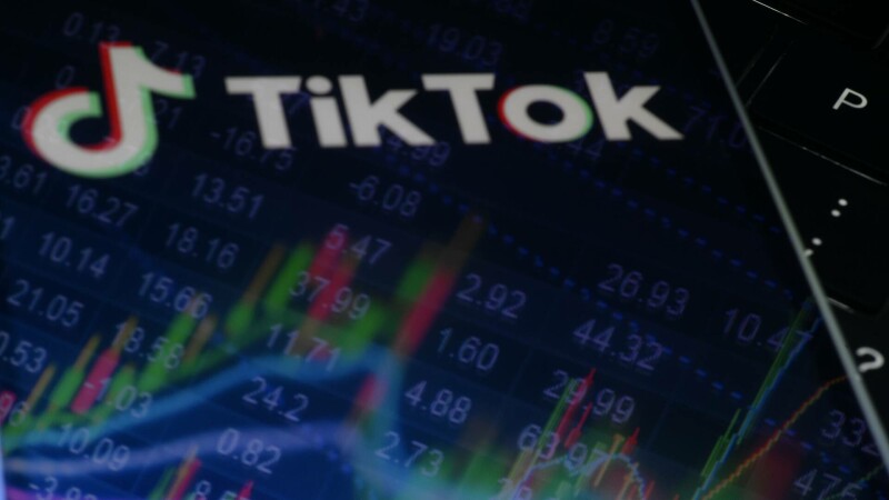“TikTok nu e o companie chineză, sediul nostru e în Singapore. Nu dăm date guvernului chinez”. INTERVIU cu un manager TikTok