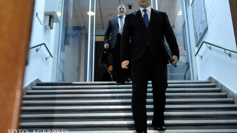 Titus Corlatean paraseste sediul Directiei Nationale Anticoruptie