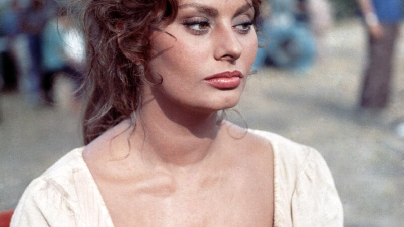 Una dintre cele mai frumoase femei din toate timpurile, vine in Romania. Actrita Sophia Loren, participa la TIFF