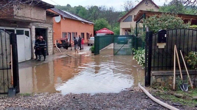 inundatii news.ro