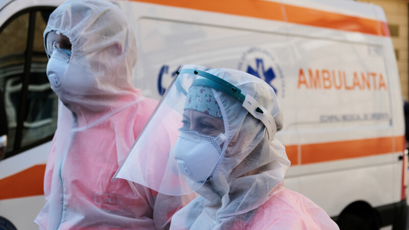 Incredibil! Suceava are un număr atât de mare de cazuri Covid-19 pentru că raporta numărul de teste, nu de îmbolnăviri