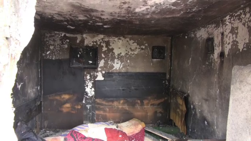 Caz incredibil în Neamț: A dat foc casei pe care o jefuise, apoi a transmis live intervenția pompierilor