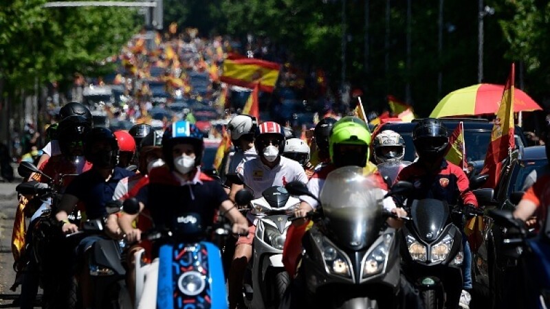 Mii de spanioli au participat la un protest auto. Ce îi reproșează premierului. GALERIE FOTO - 12
