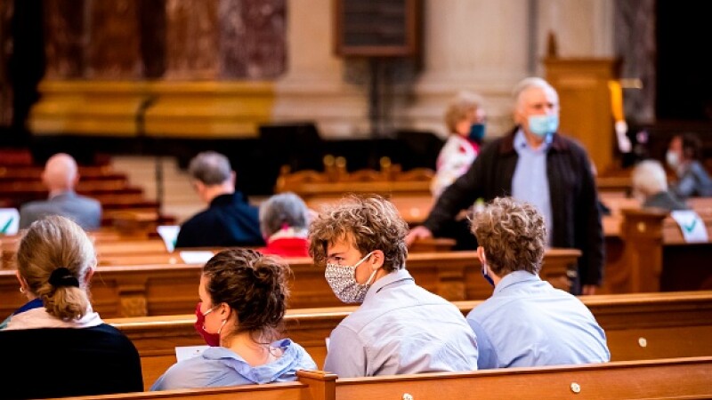 Cel puţin 40 de persoane infectate cu Covid-19 în timpul unei slujbe religioase în Germania