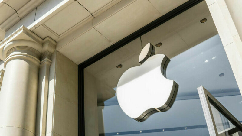 Comisia Europeană acuză Apple de abuz de poziție dominantă pe piața plăților contactless