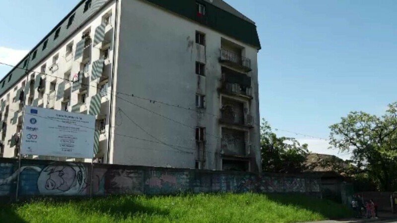 Decizie de dărâmare a zidului segregării din Baia Mare. Ce spun localnicii
