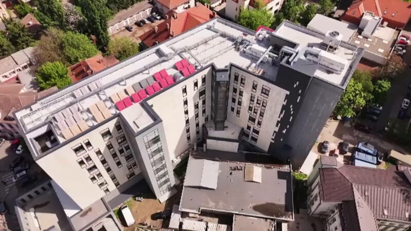 Un spital de aproape 10 milioane de euro stă închis de doi ani, la Pitești, din cauza unui litigiu și a unei anchete DNA