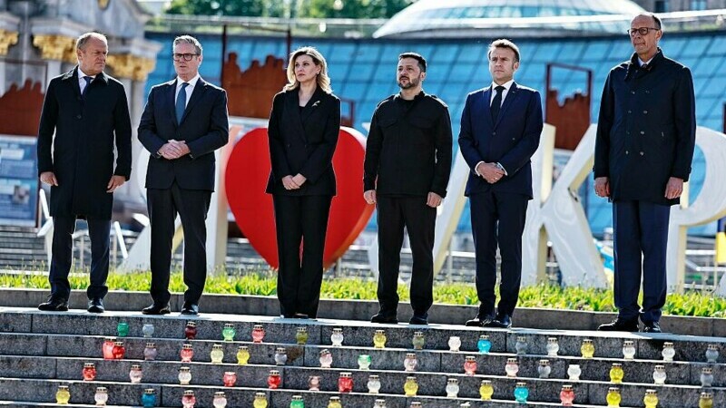Emmanuel Macron, Friedrich Merz, Keir Starmer, Donad Tusk, Vladimir Zelenski