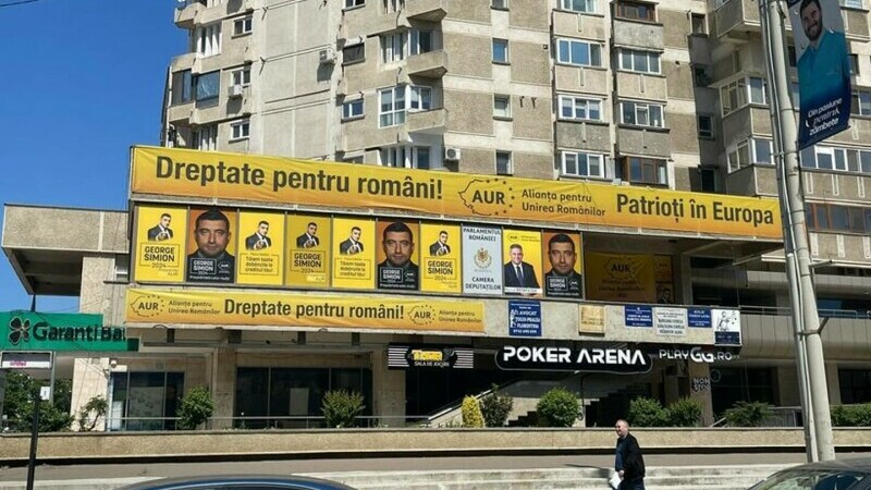 Afișe AUR Iași