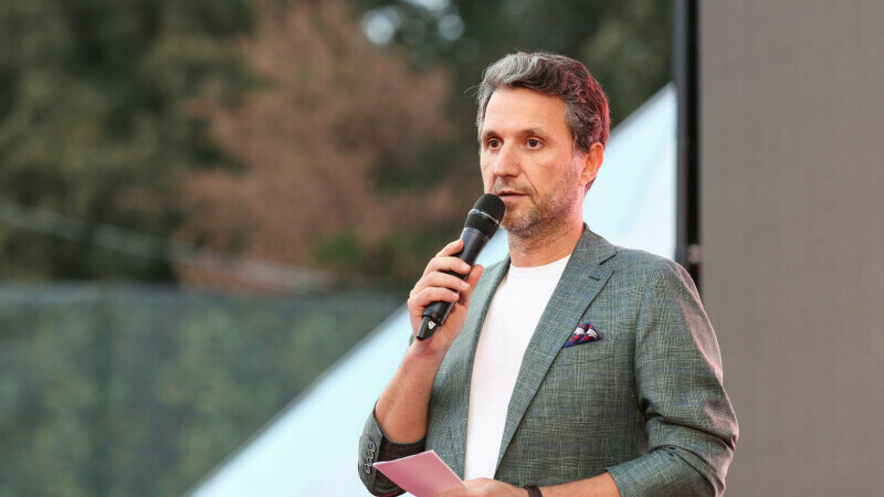 andi moisescu