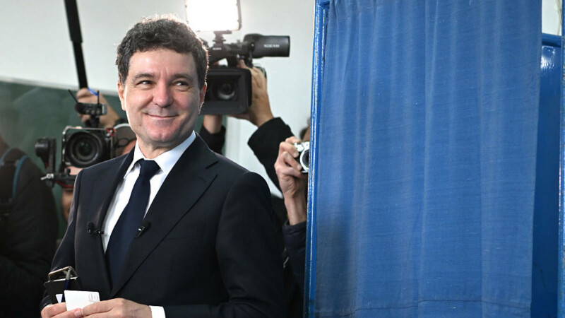nicusor dan