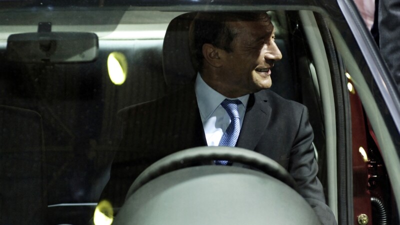 Basescu la volan