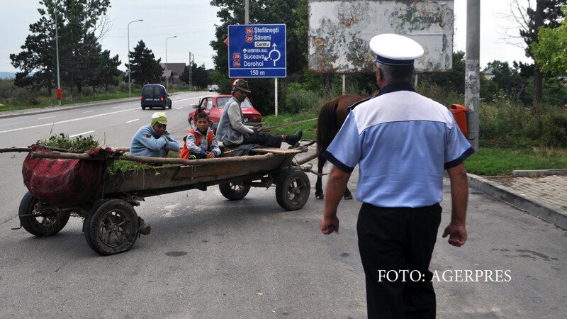 Sute de masini au fost oprite in trafic in timpul unei razii desfasurate de polisittii din cadrul Inspectoratului Judetean de Politie (IJP) Botosani, in cooperare cu lucratorii de la IJP Neamt.