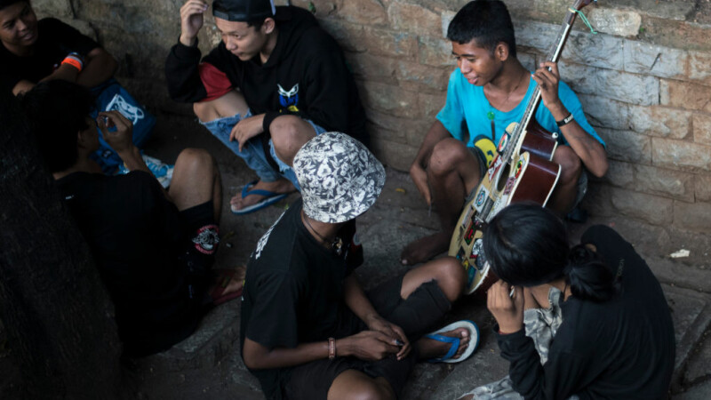 adolescenti indonezia