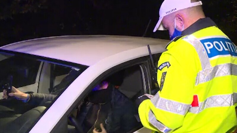 Zeci de amenzi pentru cei care nu respectă