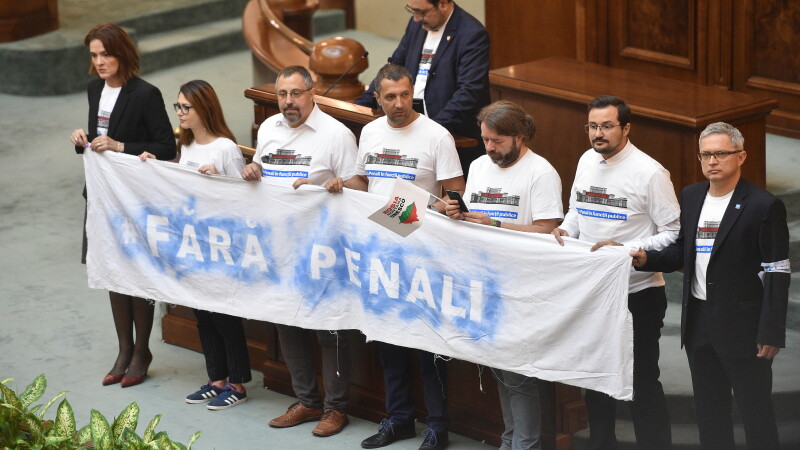 USR, fara penali