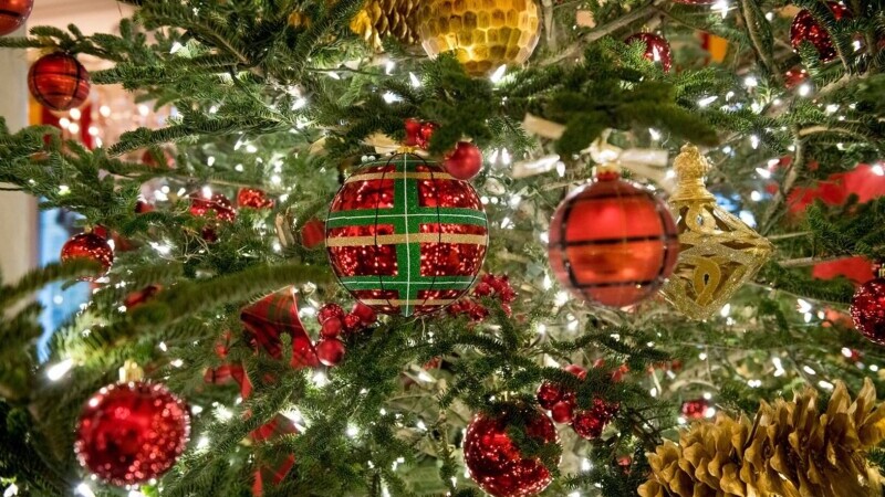 Vești proaste din China: ornamentele de Crăciun se vor scumpi