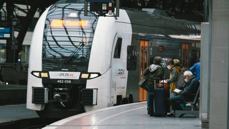 Mai mulți răniți, după un atac cu cuțitul într-un tren din Germania