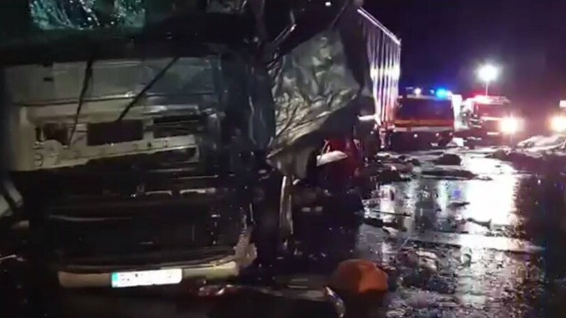 Accident grav în județul Brașov. O persoană a fost resucitată de medicii sosiți la fața locului