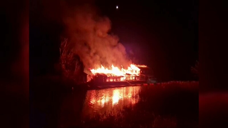 incendiu delta dunarii